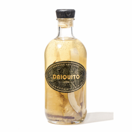 rhum agricole a base de vanille, d'ananas et noix de coco